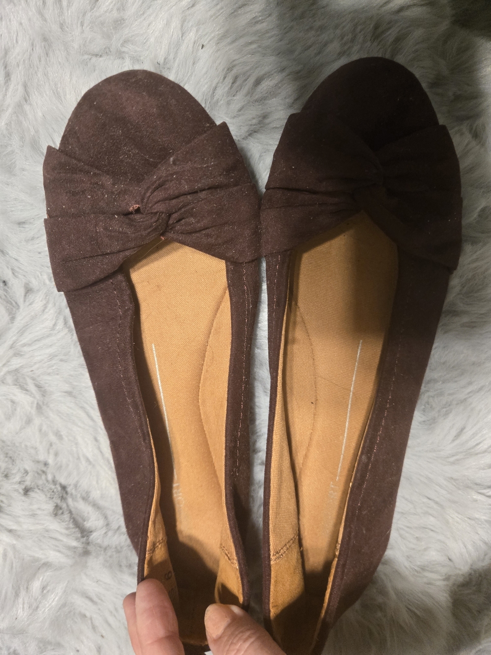 Report Villy Burgundy Suede Knotted Bow Ballet Flats Size 6